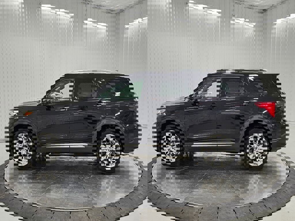 Used 2021 Ford Explorer Platinum w/ Equipment Group 601A image 37