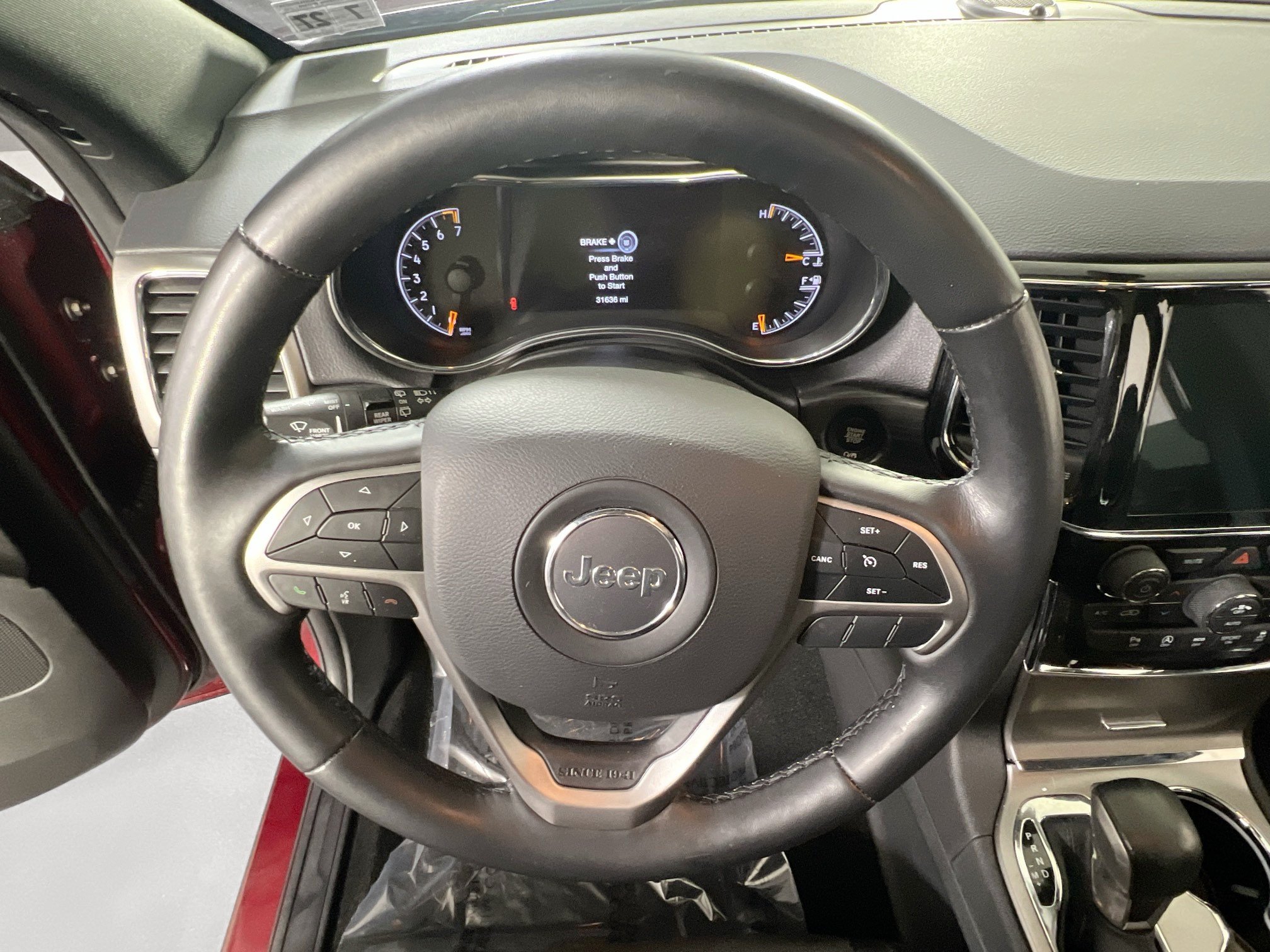 Used 2022 Jeep Grand Cherokee Laredo X AWD/4WD image 11