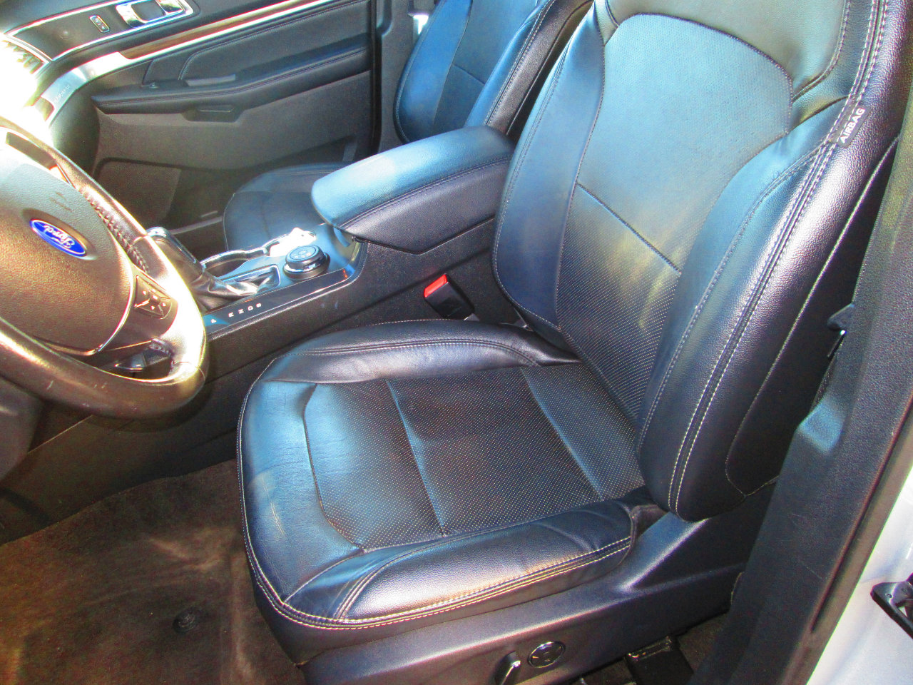 Used 2016 Ford Explorer Limited w/ Equipment Group 301A image 13