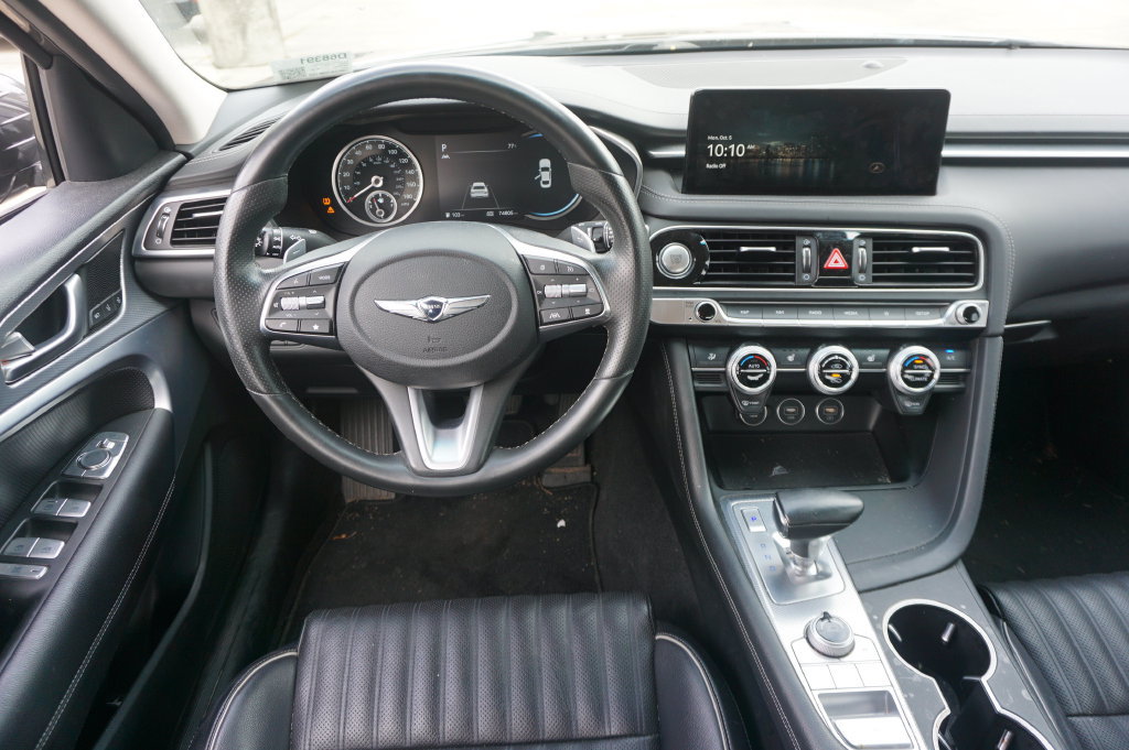 Used 2022 Genesis G70 3.3T RWD image 6