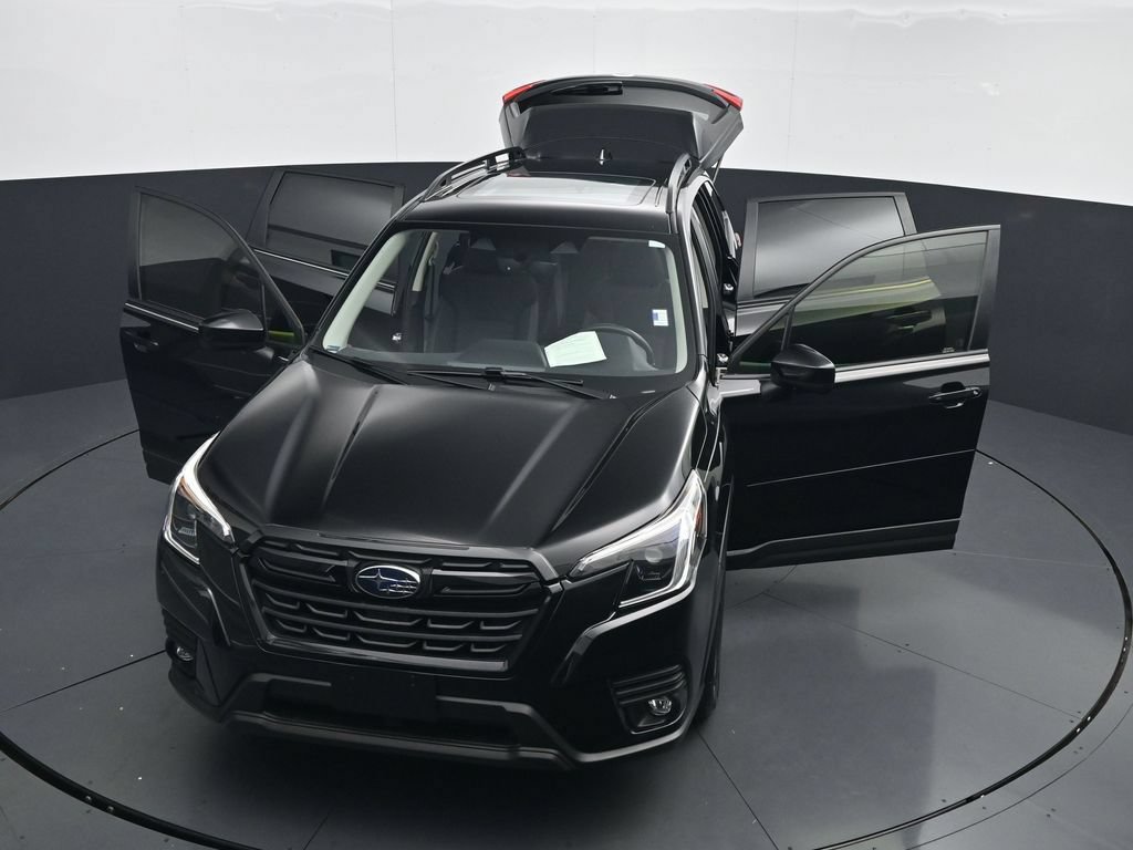 Used 2024 Subaru Forester Premium AWD/4WD image 45