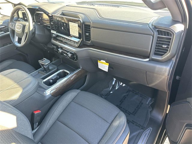 New 2026 GMC Sierra 1500 Elevation w/ LPO, Elevation Black Package image 28