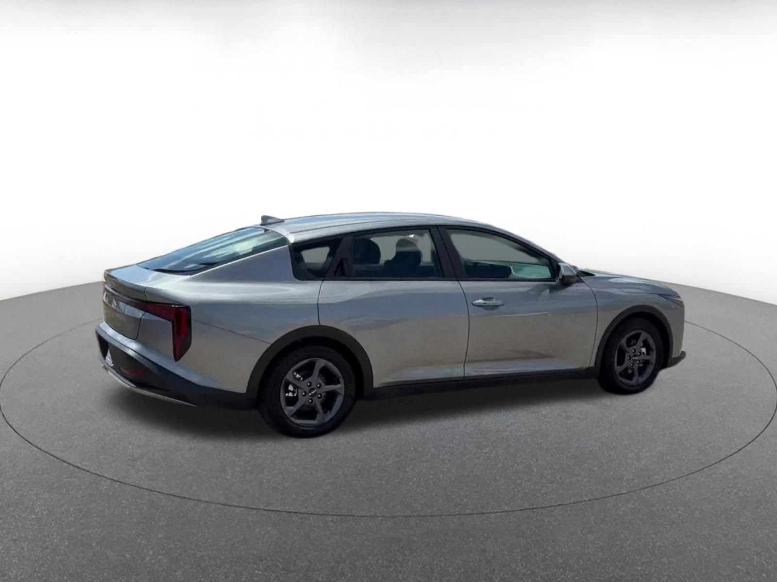Used 2025 Kia K4 FWD image 11