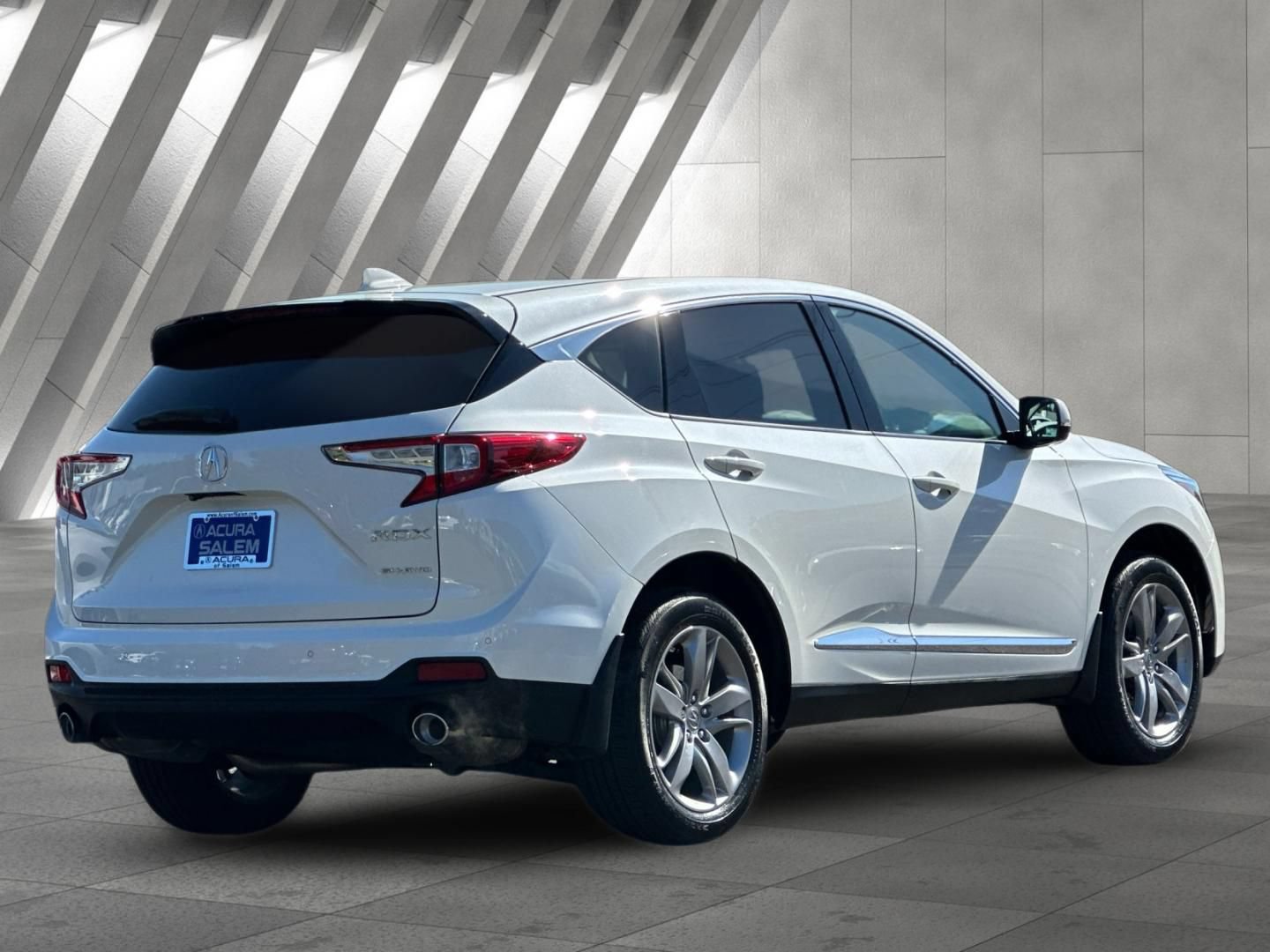 Used 2019 Acura RDX AWD w/ Advance Package image 3