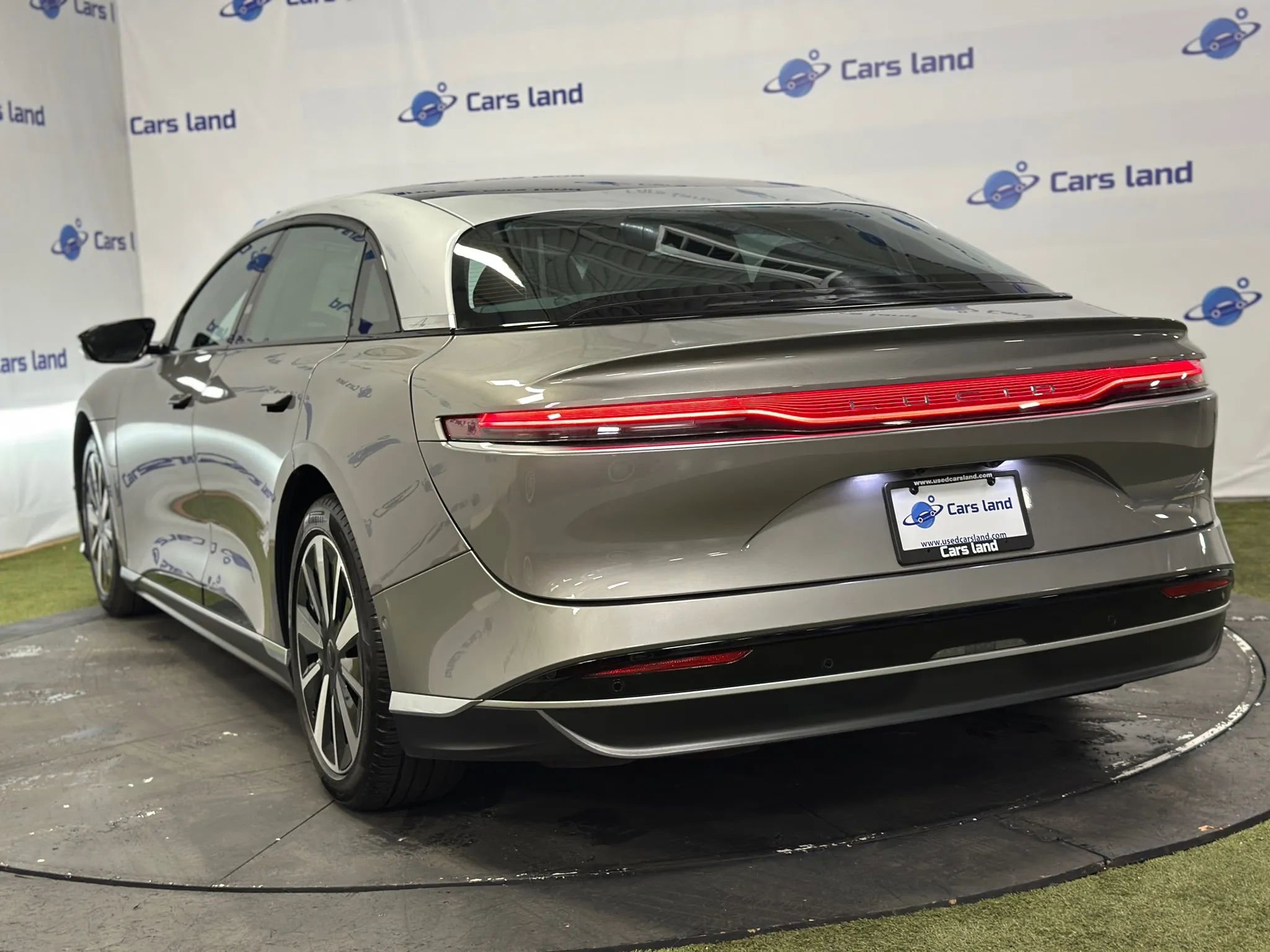 Used 2022 Lucid Air Grand Touring image 5