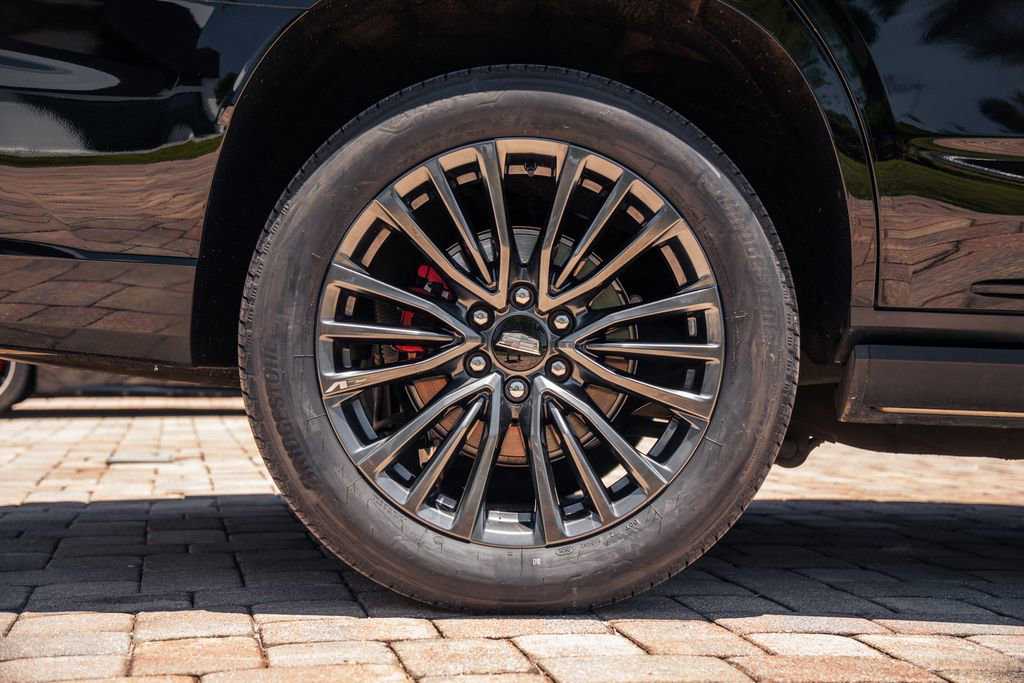 Used 2024 Cadillac Escalade V AWD/4WD image 13