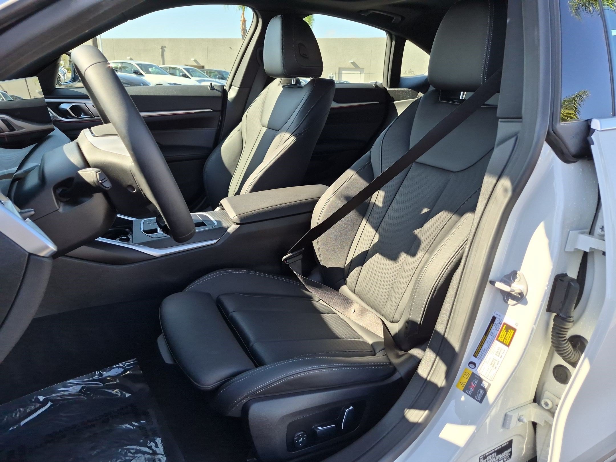 Certified 2025 BMW i4 eDrive40 w/ Parking Assistance Package RWD image 16