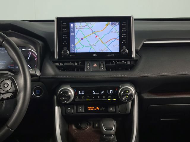 Used 2020 Toyota RAV4 Limited FWD image 24