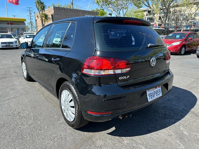 Used 2013 Volkswagen Golf 4-Door image 7