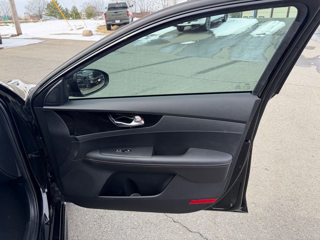 Used 2021 Kia Forte GT image 29