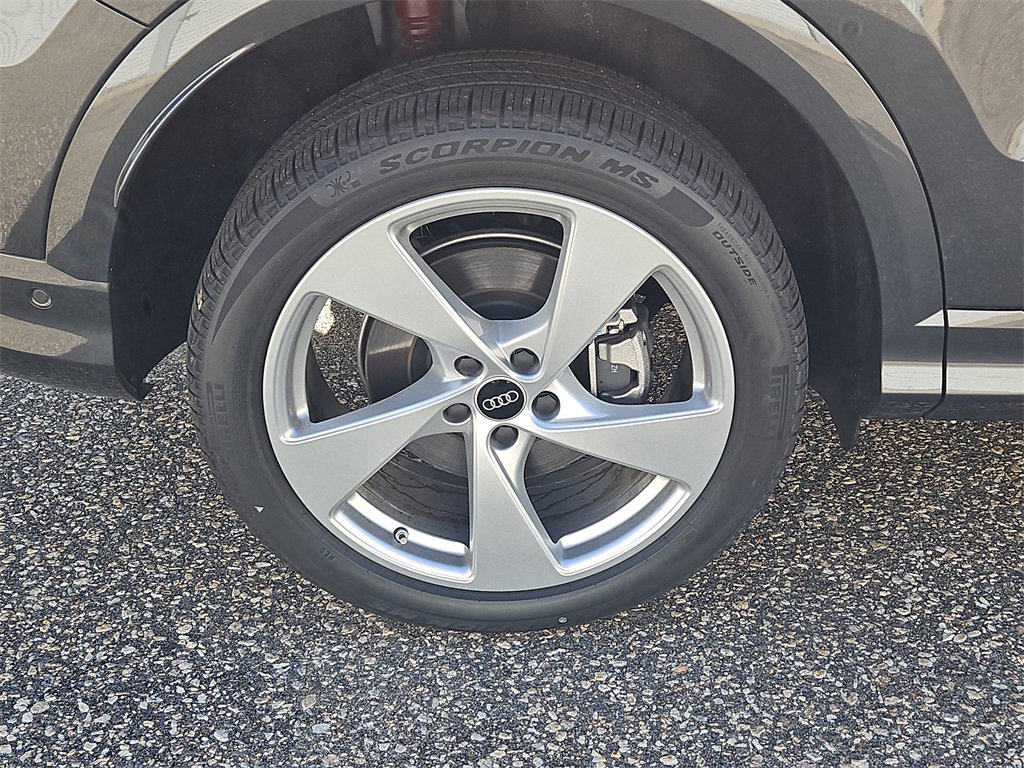 New 2025 Audi Q5 Premium Plus image 4