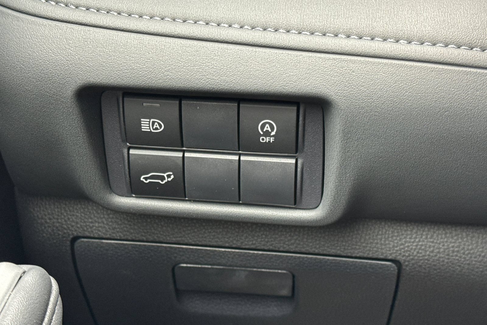 Certified 2026 Toyota Highlander XSE AWD/4WD image 35