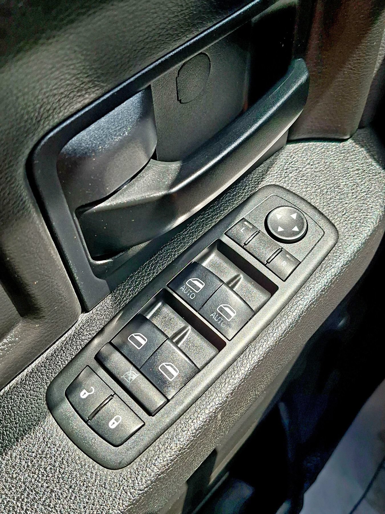 Used 2018 RAM 5500 Tradesman AWD/4WD image 34