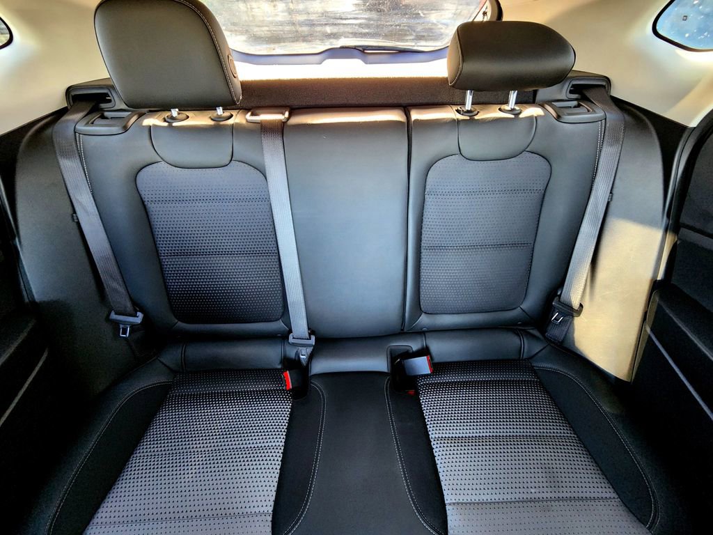 Used 2024 Chevrolet Trax LT image 32