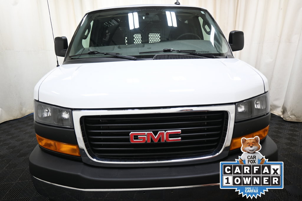 Used 2025 GMC Savana 2500 w/ Driver Convenience Package RWD image 2