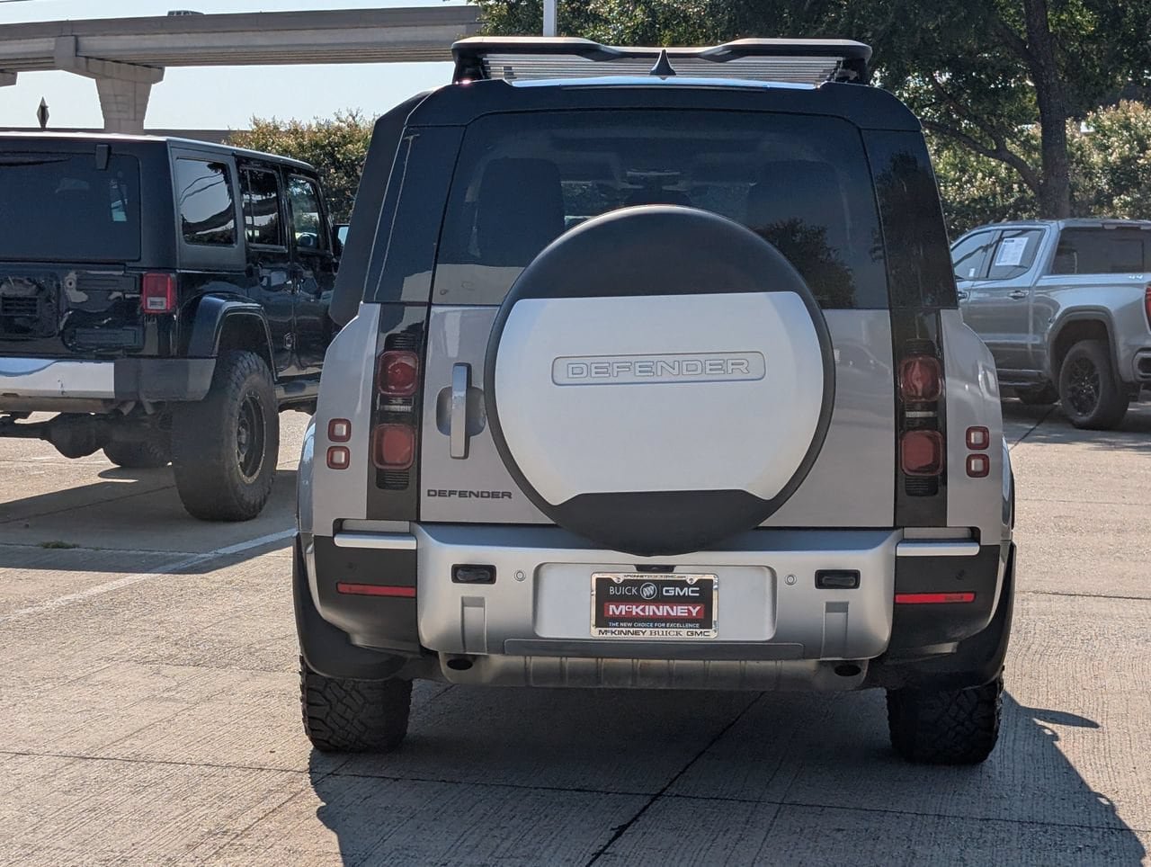 Used 2024 Land Rover Defender 130 S AWD/4WD image 5