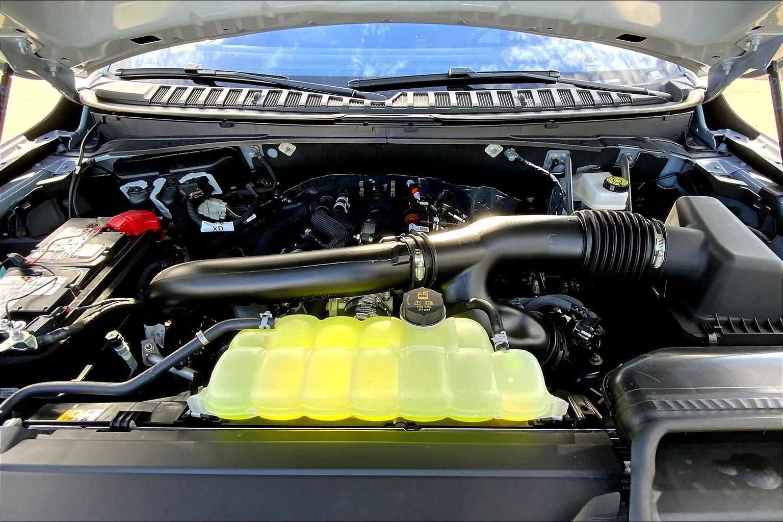 New 2025 Lincoln Navigator L Reserve w/ Jet Appearance Package image 16