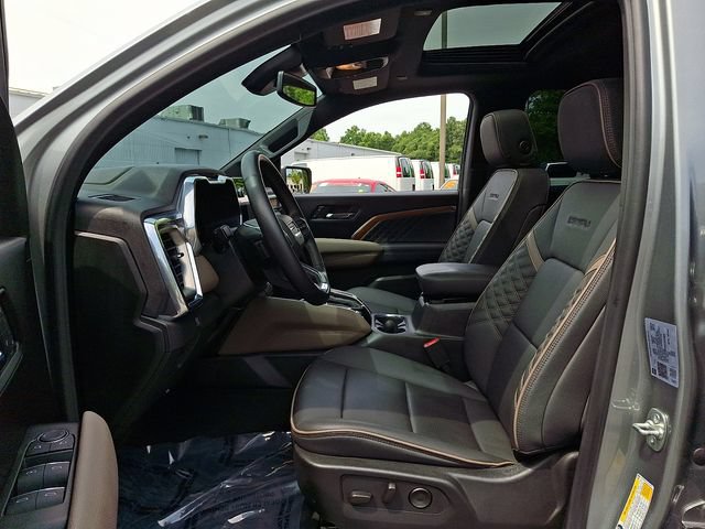 Used 2025 GMC Canyon Denali AWD/4WD image 13