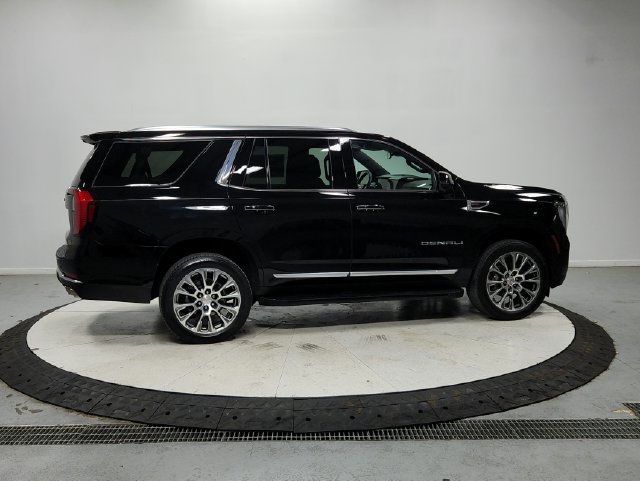 Used 2025 GMC Yukon Denali AWD/4WD image 9