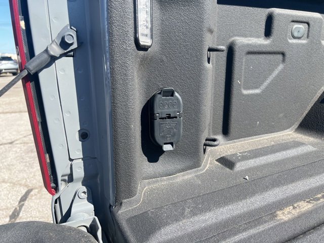 Used 2024 Chevrolet Silverado 2500 Custom w/ Custom Value Package image 28