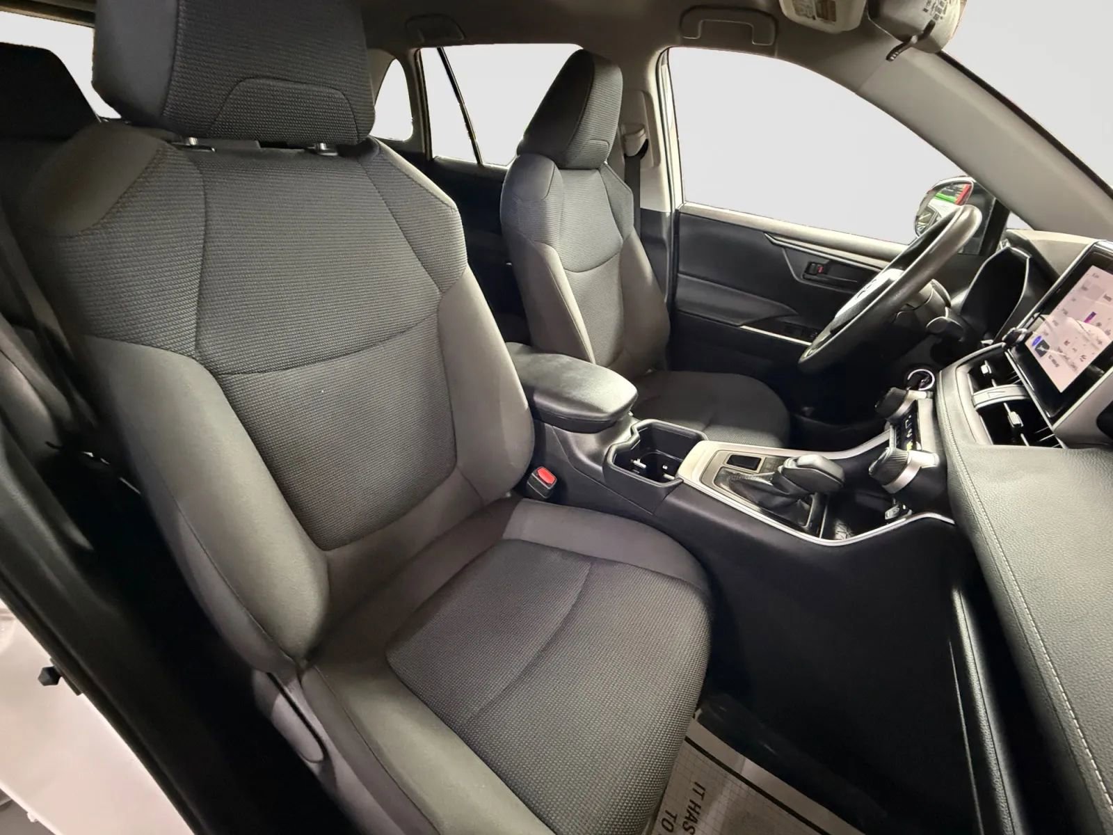 Used 2025 Toyota RAV4 LE image 19