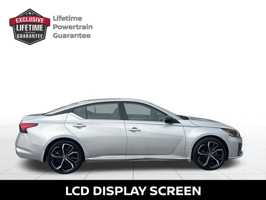 Certified 2023 Nissan Altima 2.5 SR FWD image 7