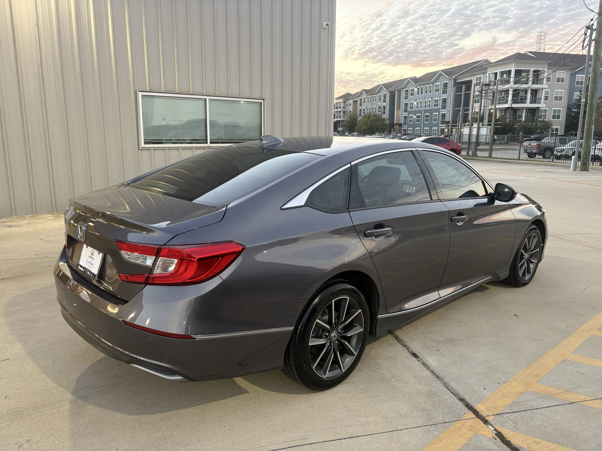 Used 2021 Honda Accord EX-L image 8