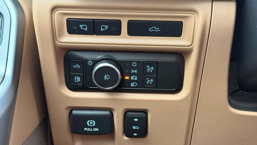 Used 2021 Ford F150 Lariat w/ Equipment Group 502A High AWD/4WD image 24