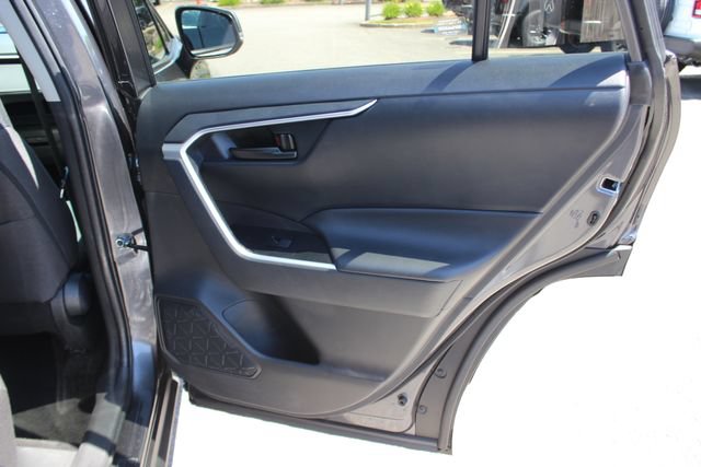 Used 2024 Toyota RAV4 LE AWD/4WD image 29