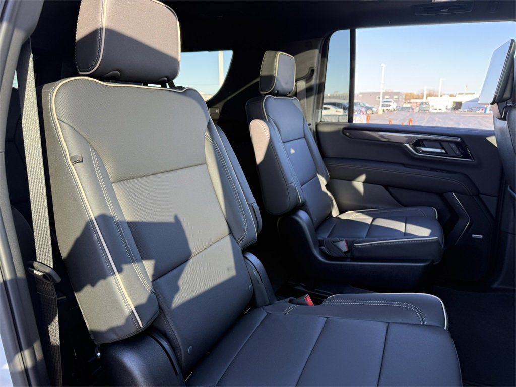 New 2026 GMC Yukon XL Elevation image 37