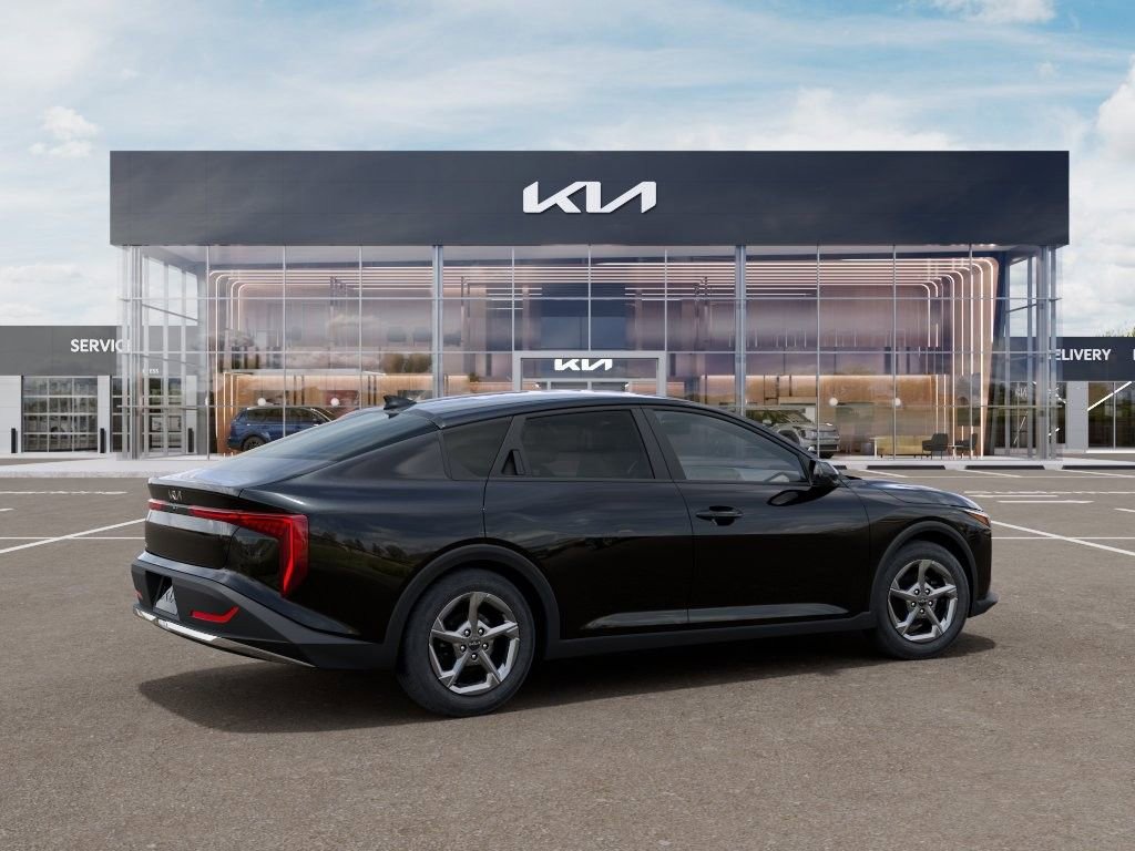 New 2026 Kia K4 LXS image 4