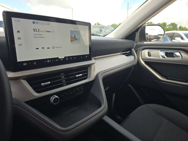 Used 2025 Ford Explorer Active RWD image 27