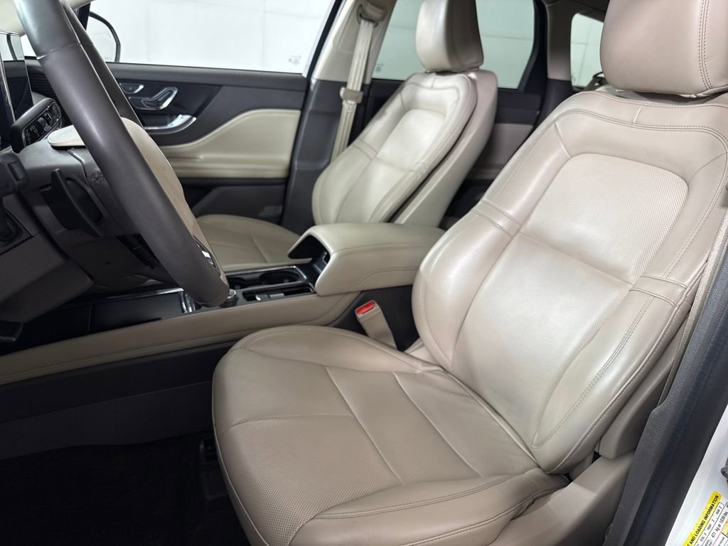 Used 2022 Lincoln Corsair AWD w/ Equipment Group 101A image 12