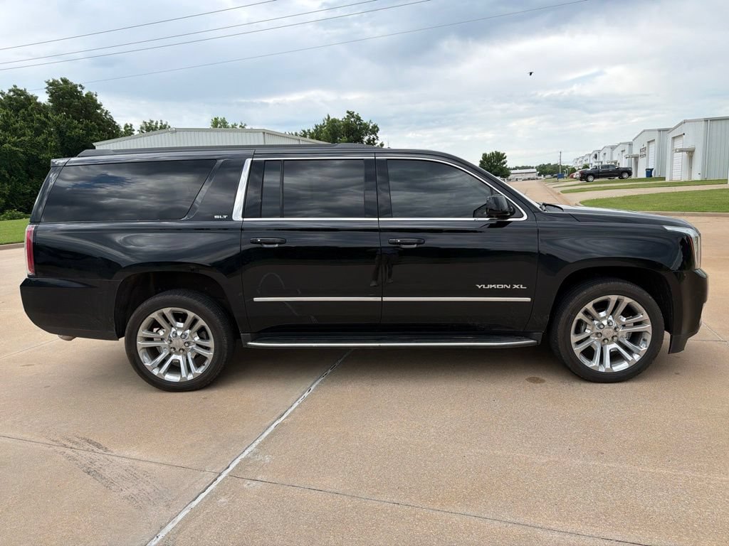 Used 2018 GMC Yukon XL SLT w/ Premium Edition AWD/4WD image 6