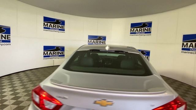 Used 2017 Chevrolet Cruze LT w/ Convenience Package image 9