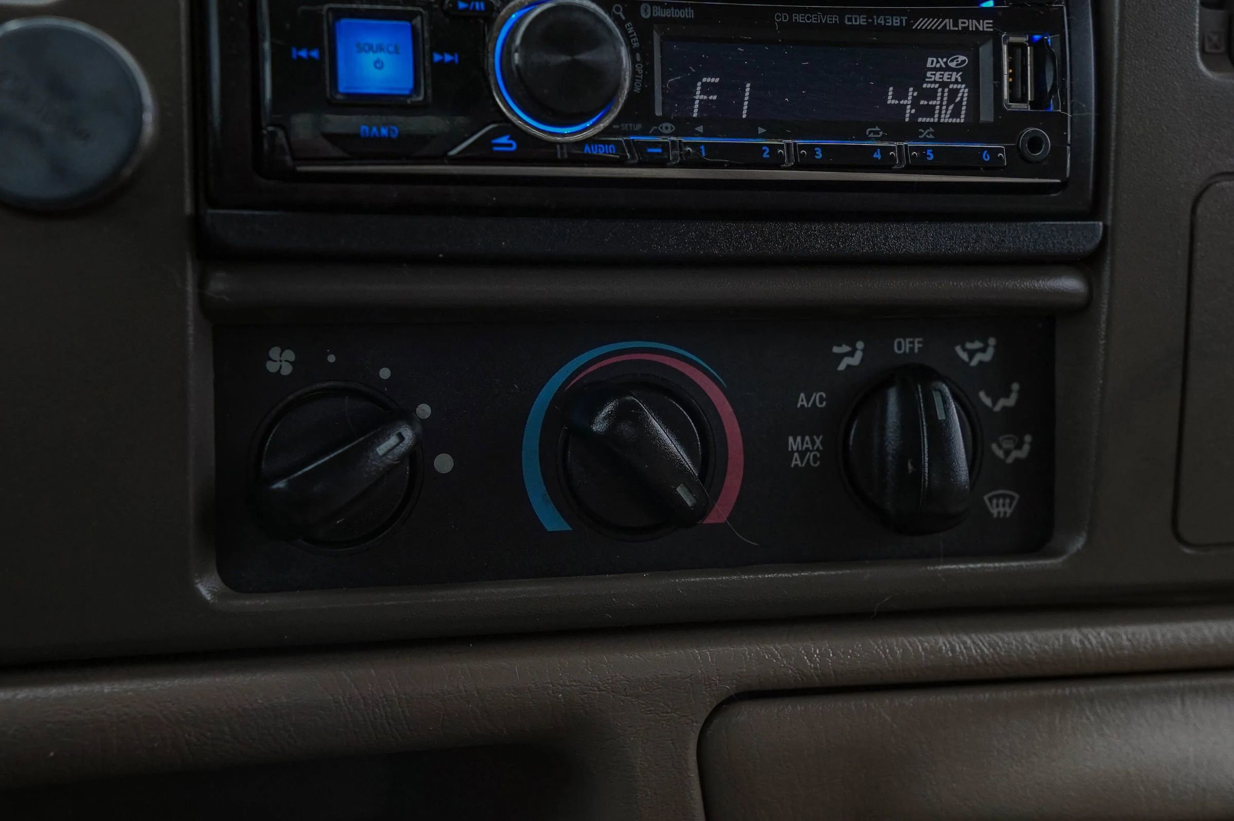 Used 2003 Ford F250 XLT image 31