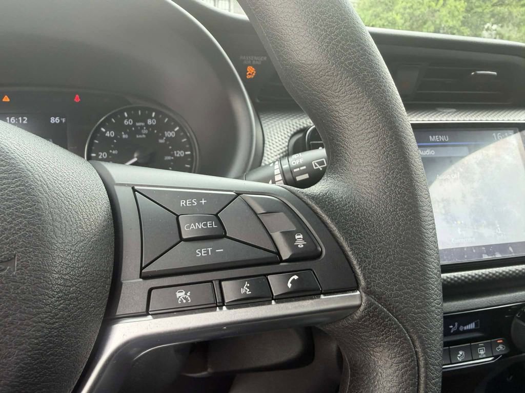Used 2021 Nissan Kicks SV FWD image 12