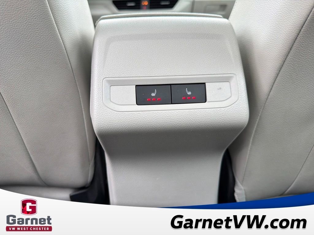 Used 2020 Volkswagen Jetta SE w/ SE Cold Weather Package image 39