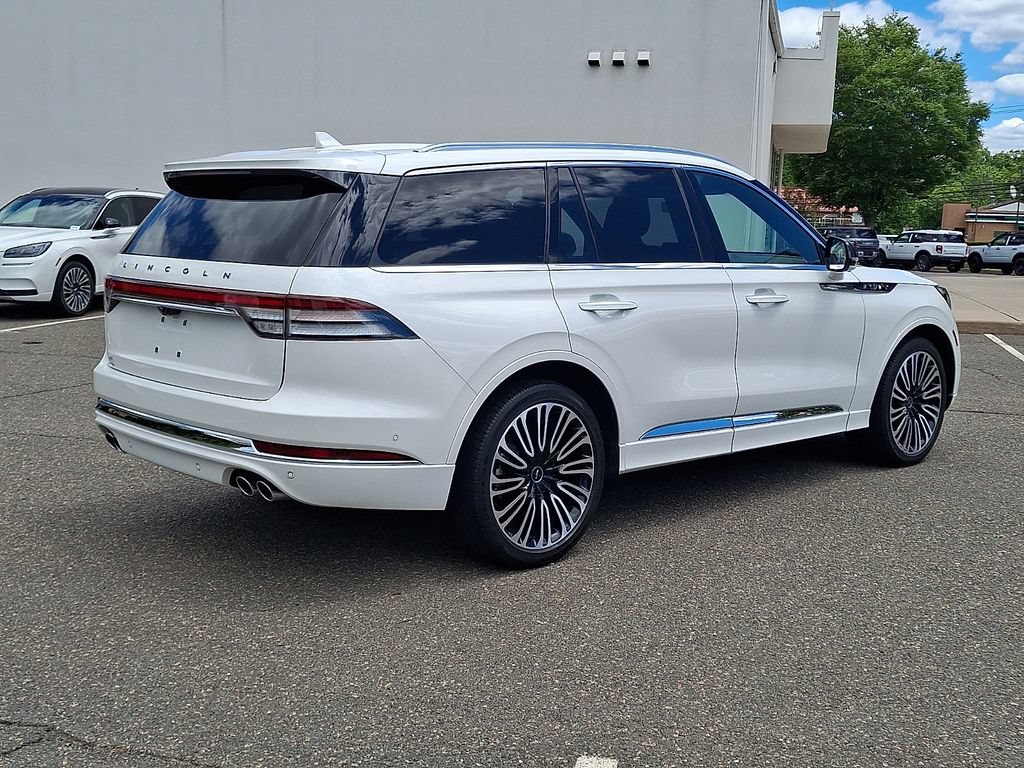 Certified 2023 Lincoln Aviator Black Label w/ Dynamic Handling Package AWD/4WD image 9