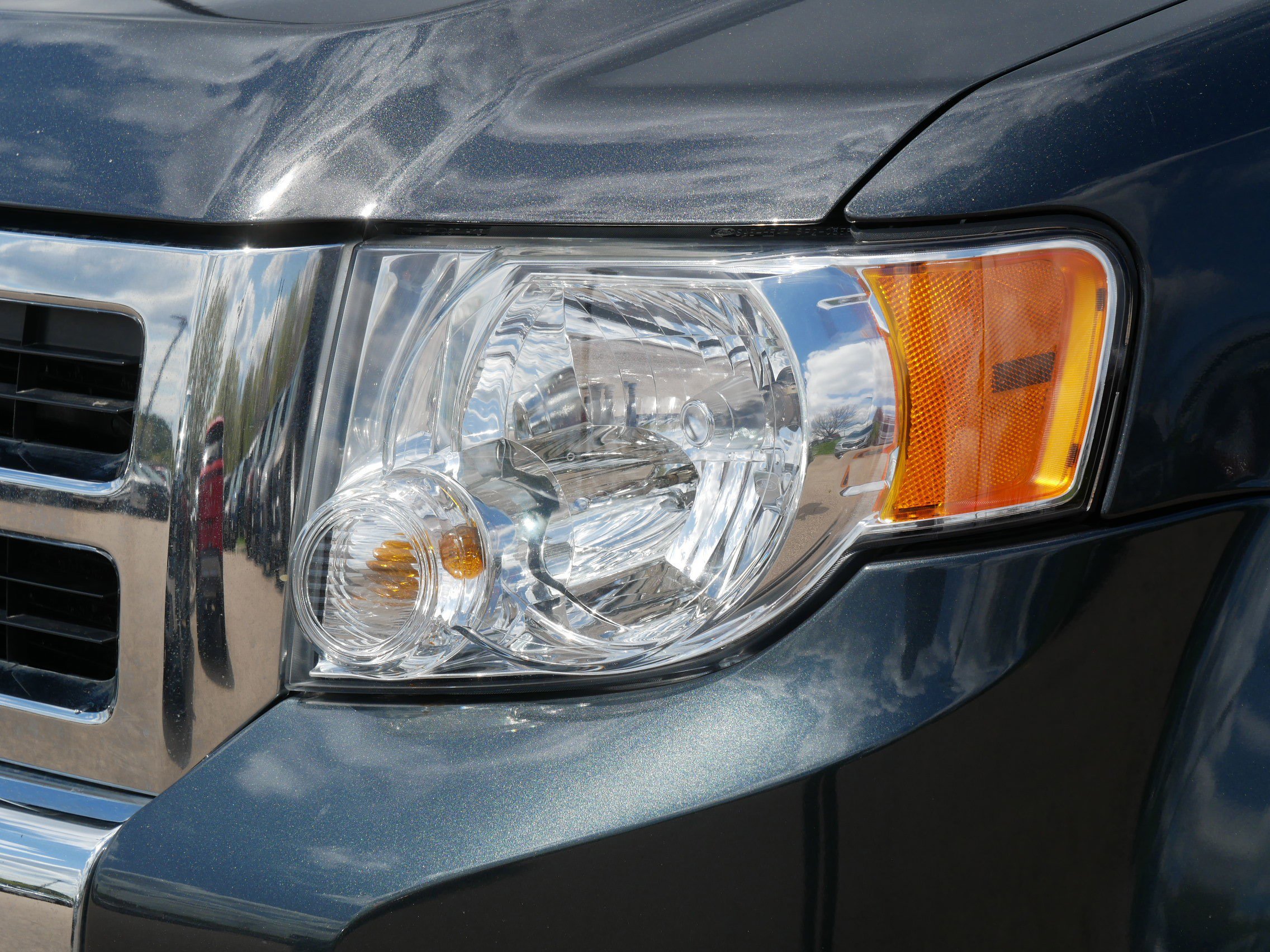 Used 2009 Ford Escape 2WD Hybrid image 10