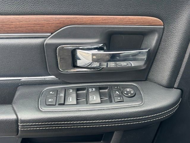 Used 2016 RAM 1500 Laramie image 10