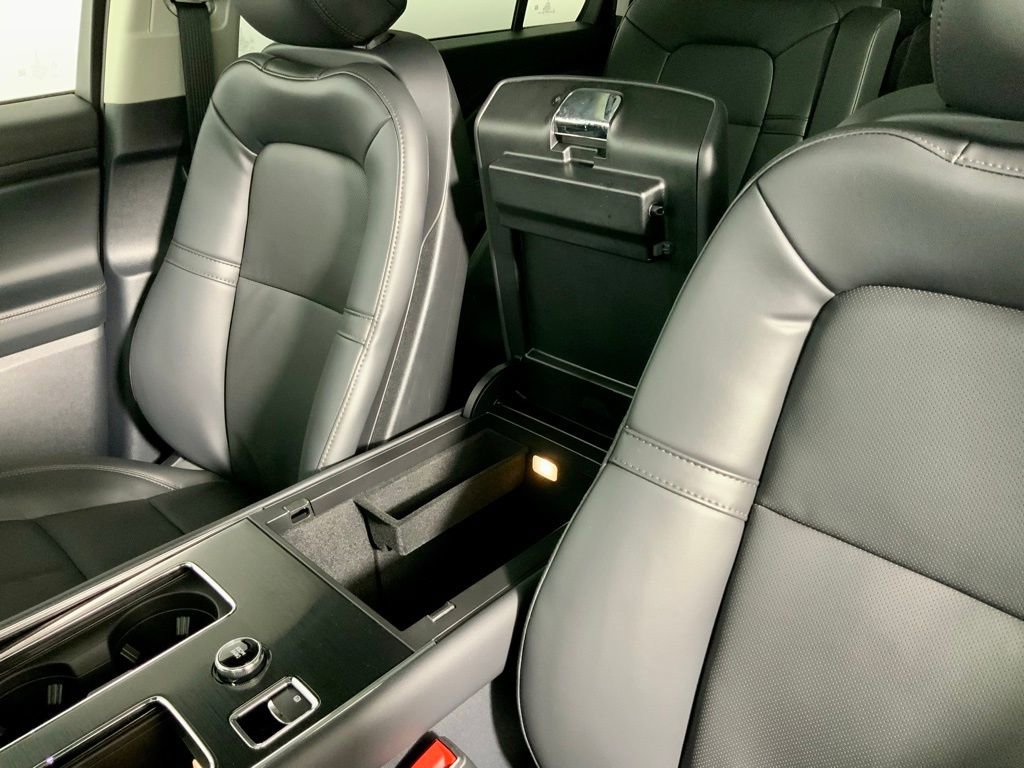 New 2026 Lincoln Aviator AWD image 30