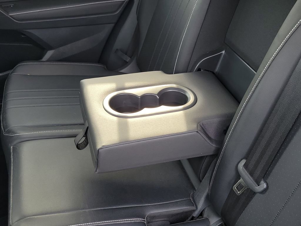 Used 2022 Volkswagen Tiguan SE image 12