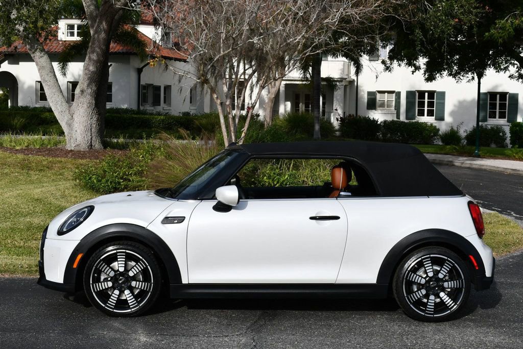 Used 2023 MINI Cooper S image 32