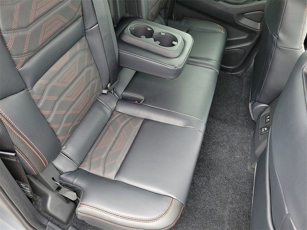 New 2025 Nissan Frontier PRO-4X w/ Pro Premium Package image 17