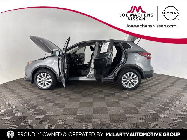 Used 2021 Nissan Rogue Sport S image 9