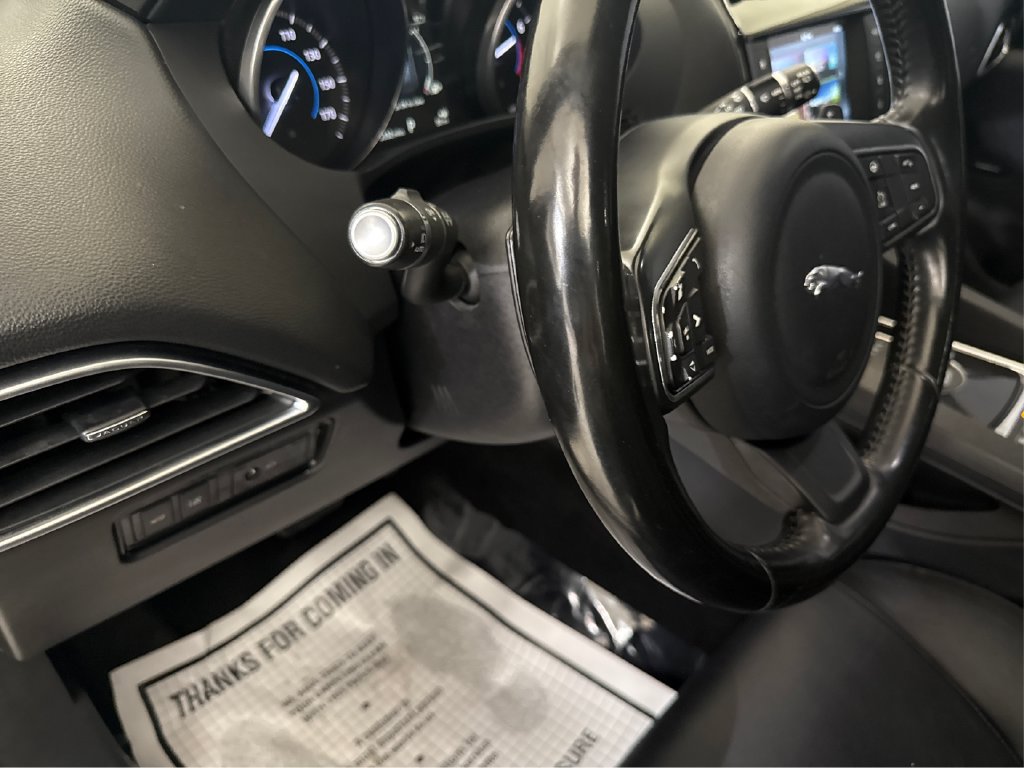 Used 2018 Jaguar F-PACE Premium AWD/4WD image 27
