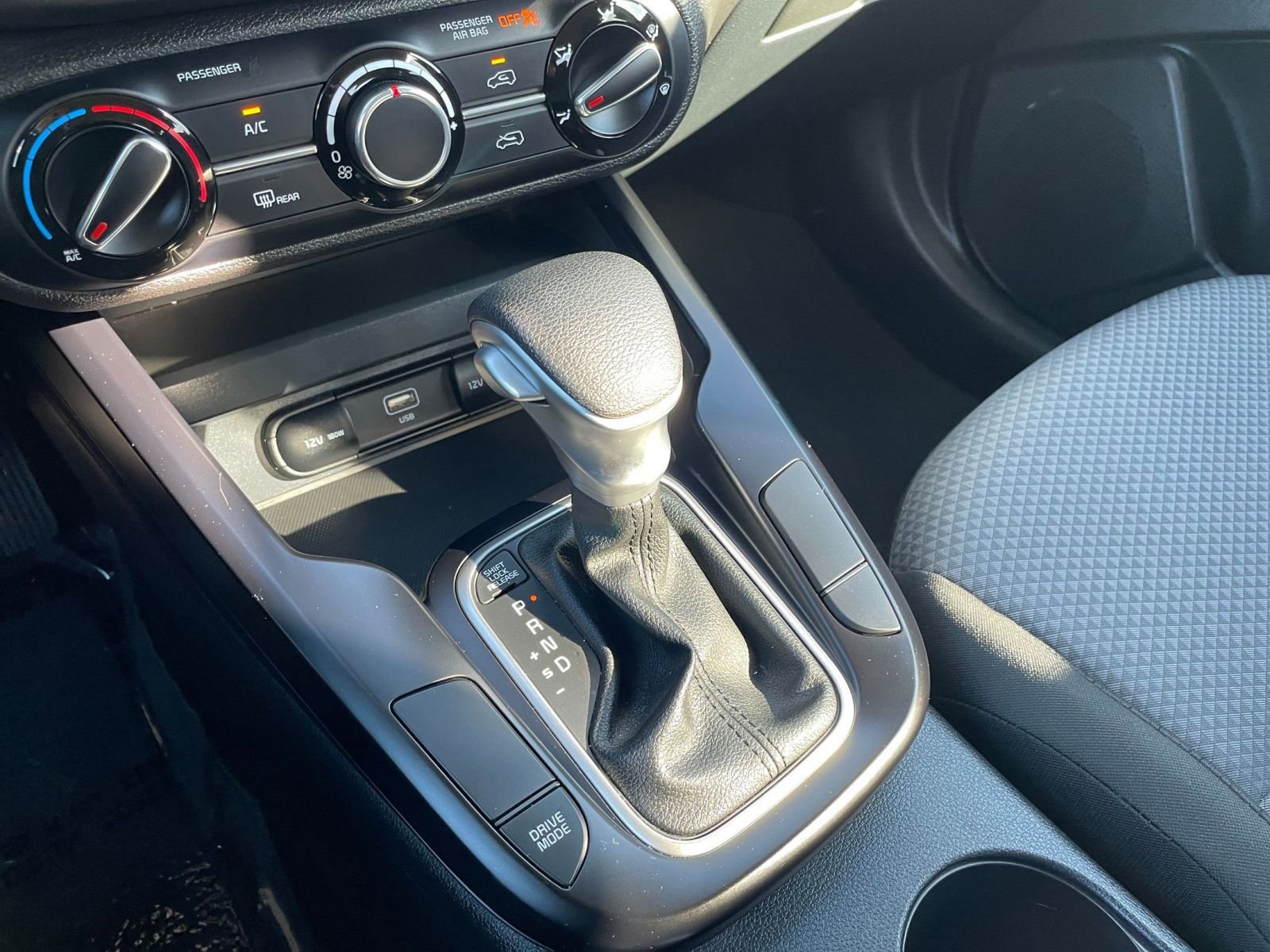 Used 2025 Kia Soul LX w/ LX Technology Package image 39