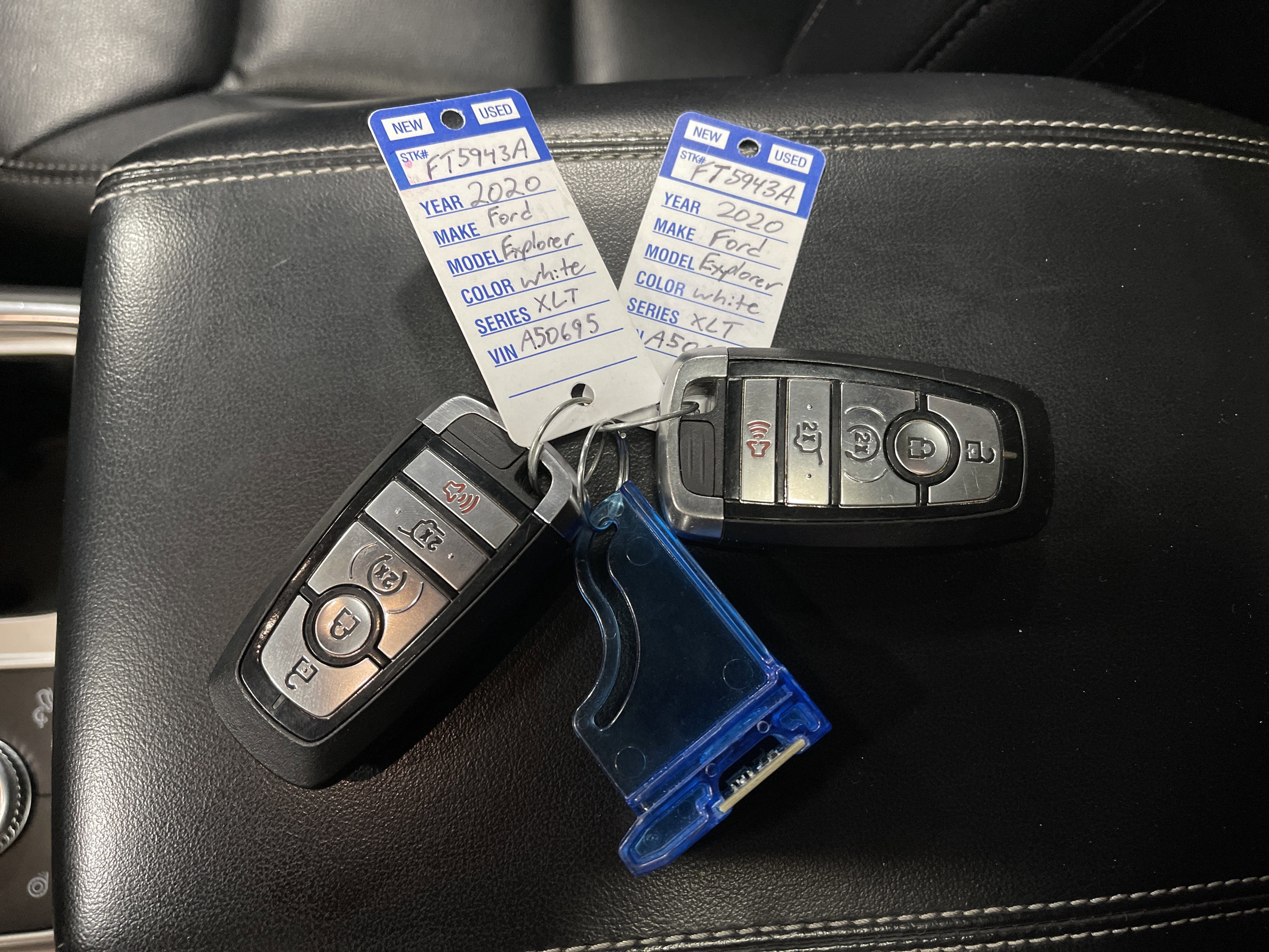 Used 2020 Ford Explorer XLT w/ Equipment Group 202A image 29