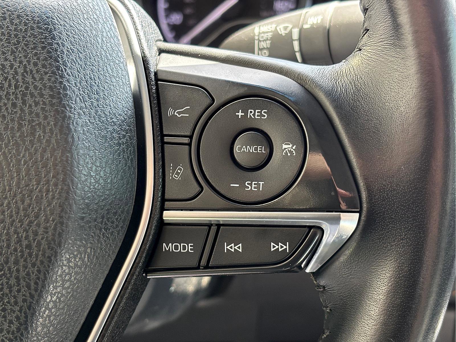 Used 2018 Toyota Camry XLE w/ Audio Package FWD image 33